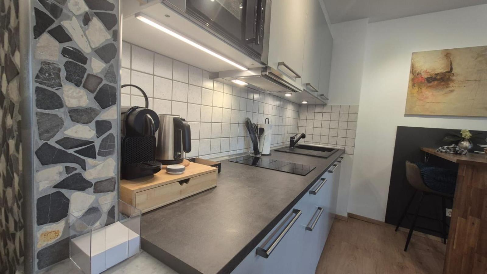 Apartment 1 Mit Terrasse Und Pkw-Stellplatz Leverkusen Zewnętrze zdjęcie